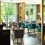 Mercure Centre 4*