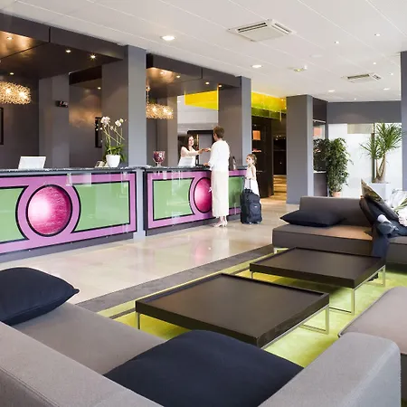 Отель Mercure Centre Бон