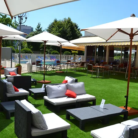 Mercure Centre 4* Бон