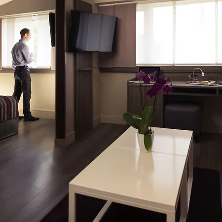 Mercure Centre 4* Бон