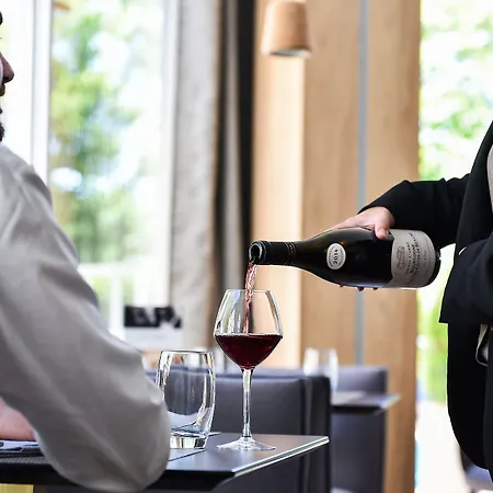 Готель Mercure Centre Бон