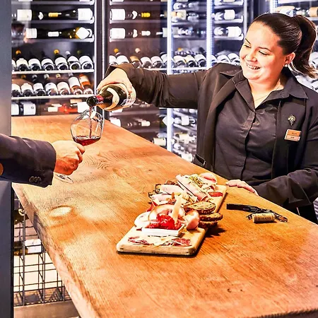 Готель Mercure Centre Бон