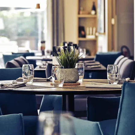 Отель Mercure Centre 4*