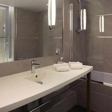 Mercure Centre Hotel