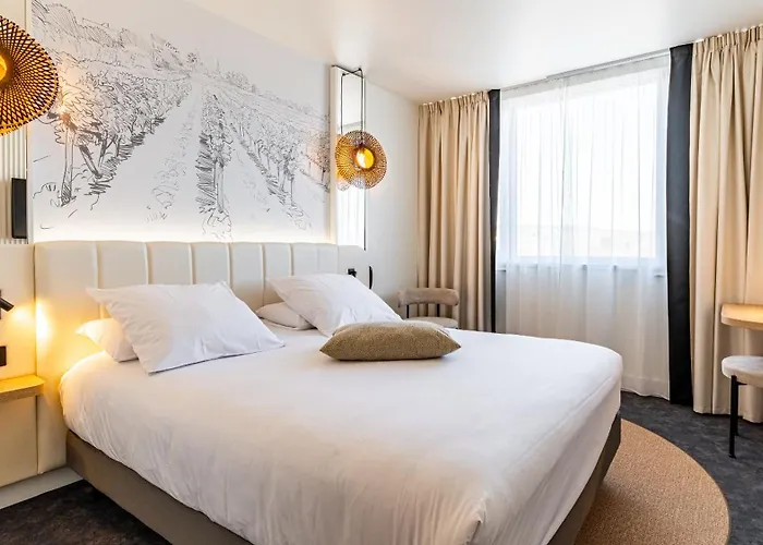 Mercure Centre 4* Бон