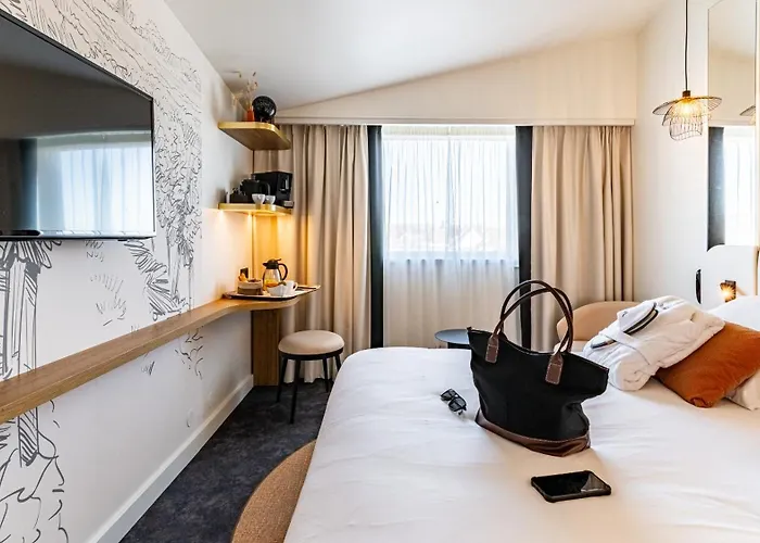 Mercure Centre Hotel 4*