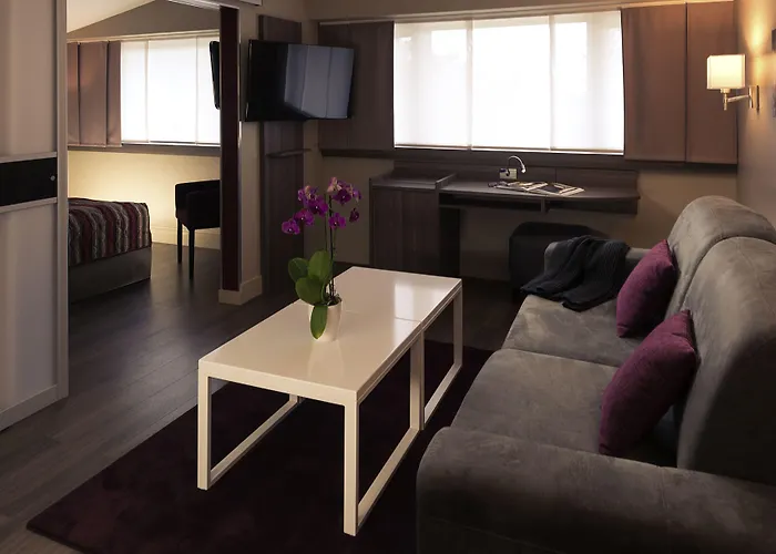 Отель Mercure Centre Бон