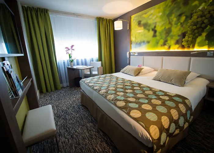 Mercure Centre 4* Бон