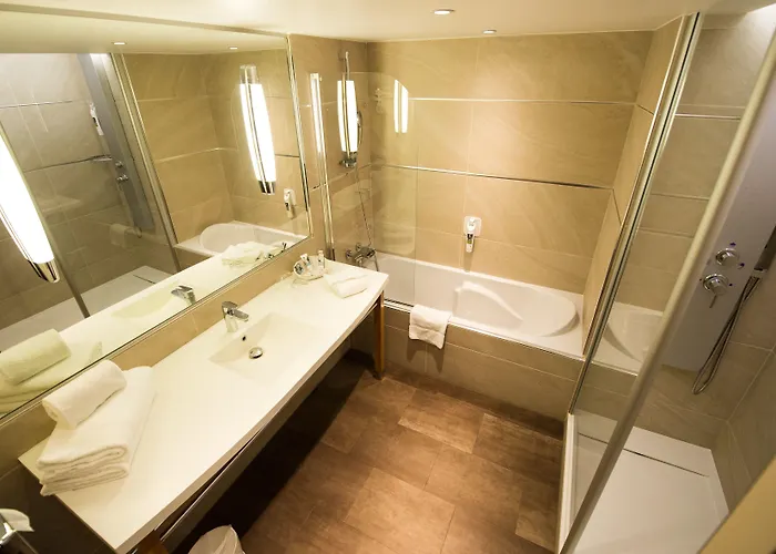 Mercure Centre Отель Бон