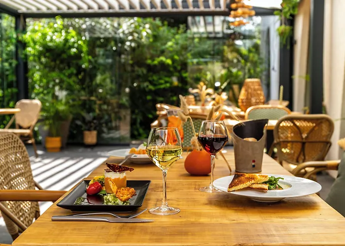 Mercure Centre 4* Бон