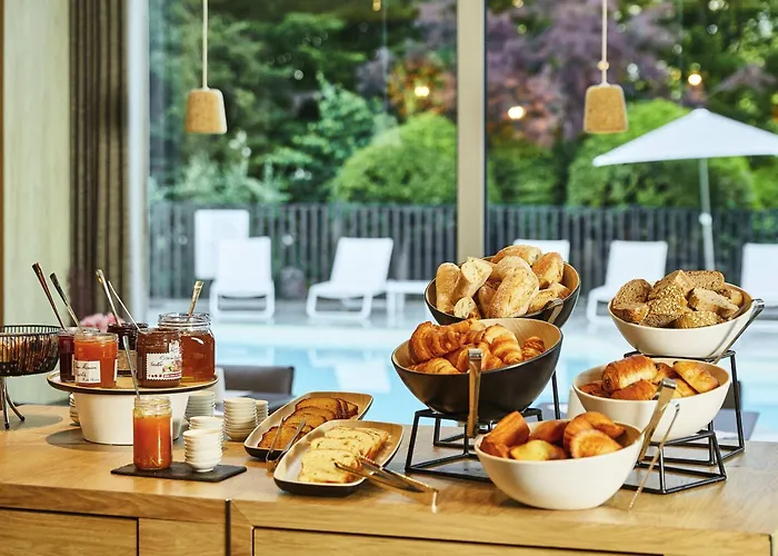 Mercure Centre Hotel 4*