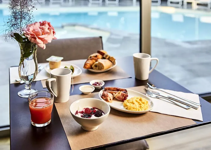 Mercure Centre Бон