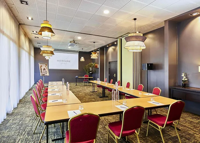 Отель Mercure Centre 4*